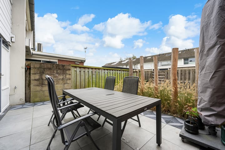 Foto 29 van Voeghoutenstraat 76