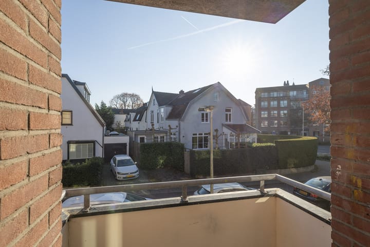 Photo 10 of De Genestetlaan 5-A