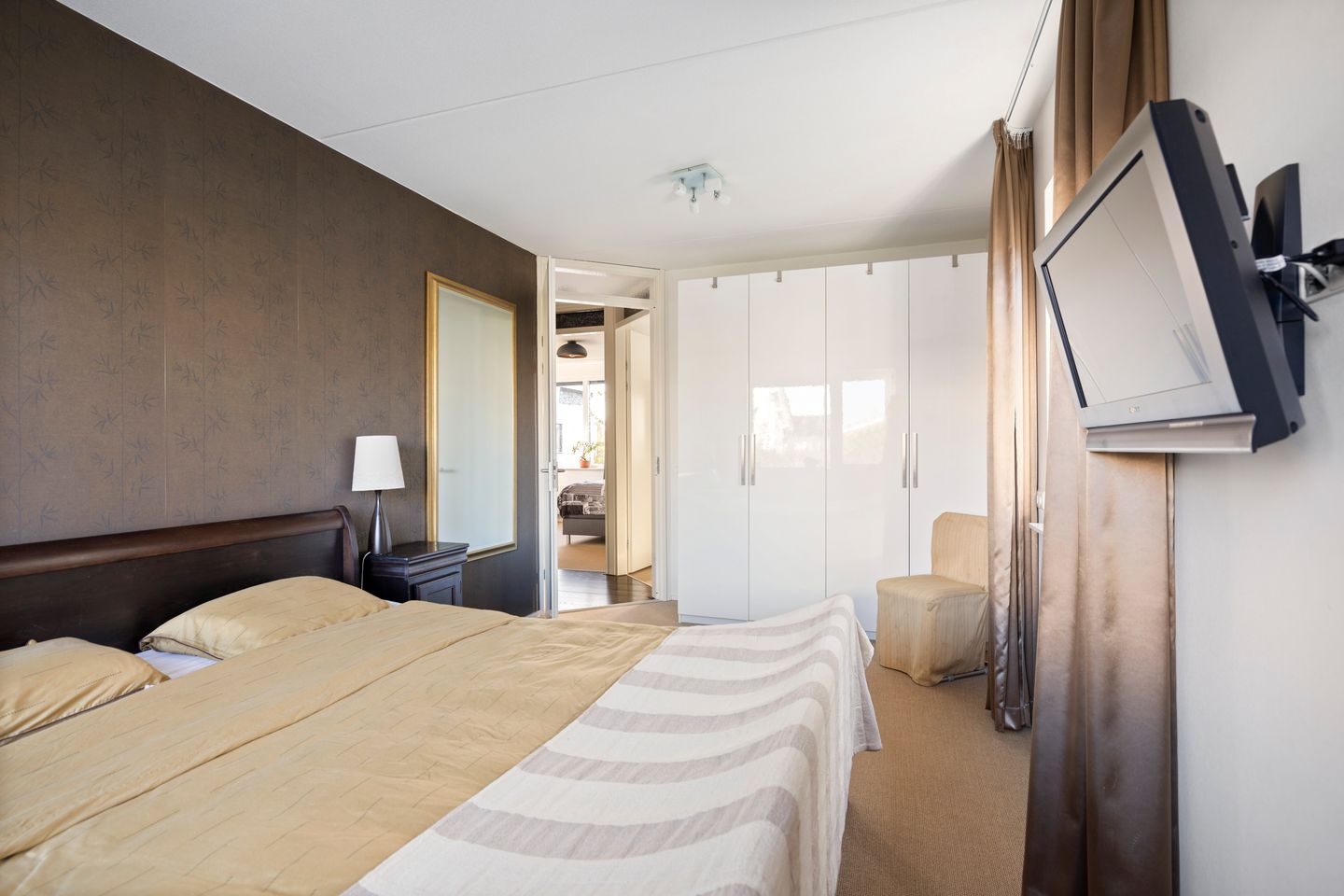 Foto 20 van Piet Zwartstraat 7