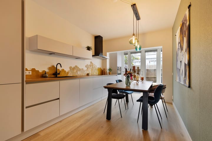 Photo 3 of Paramaribostraat 33