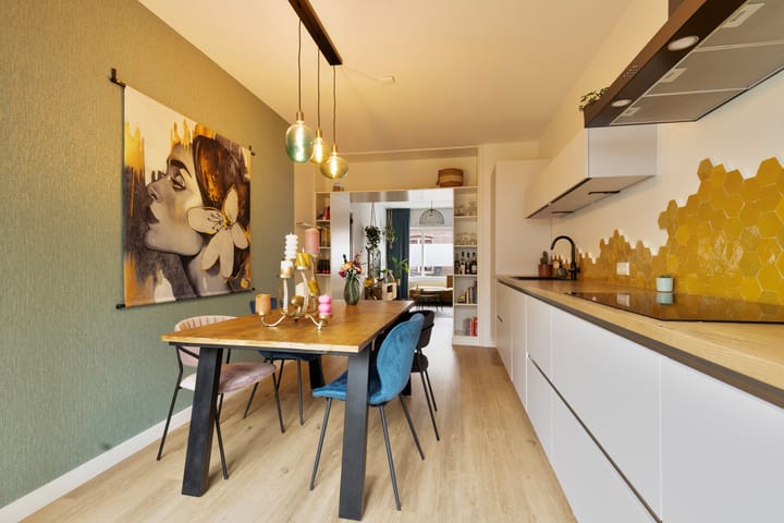 Photo 11 of Paramaribostraat 33