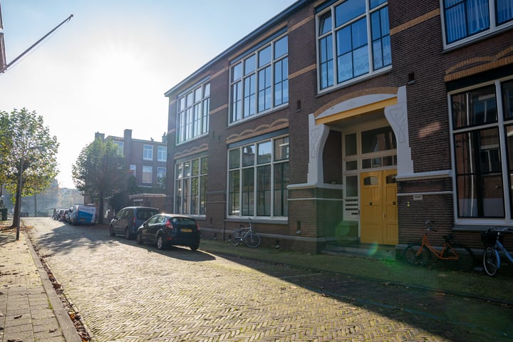 Bekijk foto 23 van Margaretha de Heerstraat 27