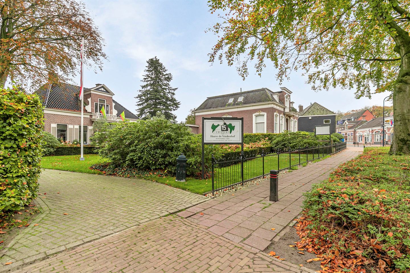 Bekijk foto 3 van de Millystraat 15