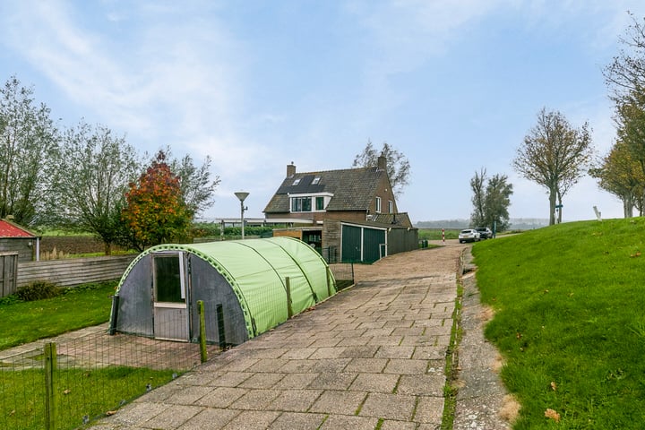 View photo 34 of Buitendijk 11