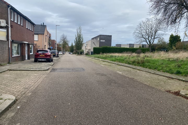 Bekijk foto 3 van Mesdagstraat 5