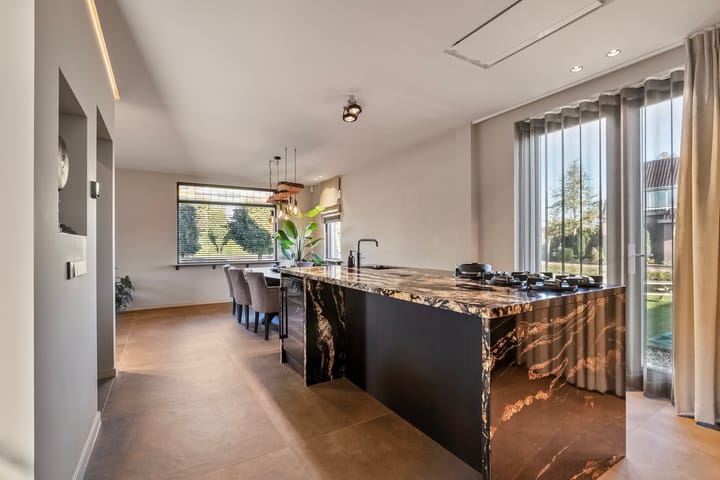 Foto 10 van Middel Broekweg 158