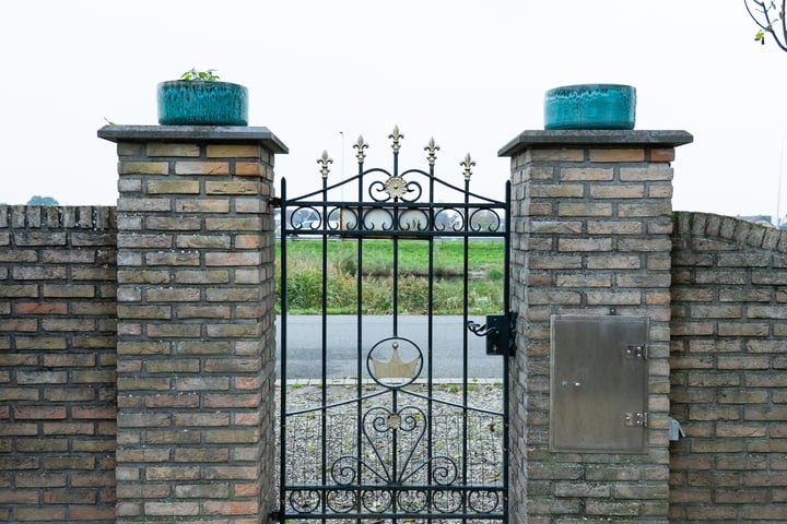 View photo 66 of Kanaalweg Oostzijde 156