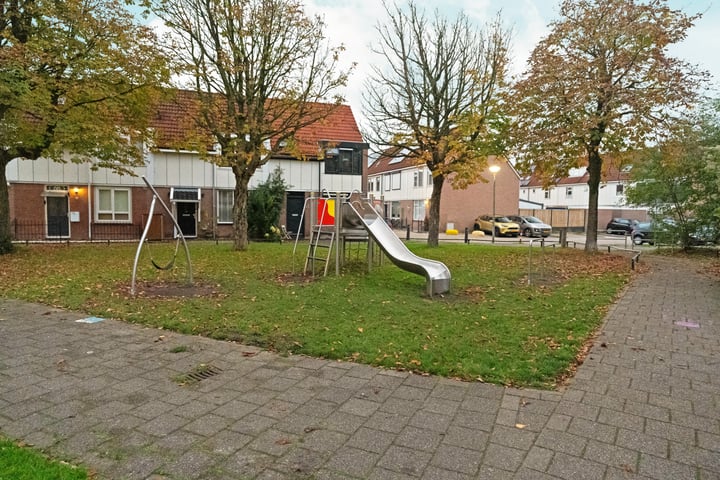 Bekijk foto 37 van Zeisstraat 34