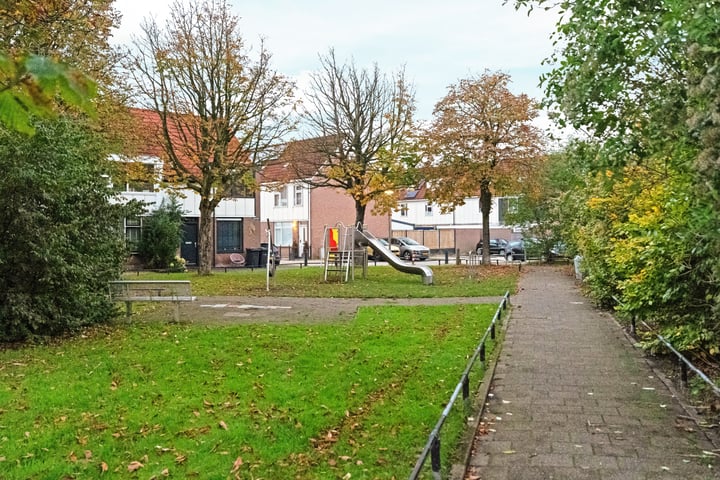 Bekijk foto 36 van Zeisstraat 34