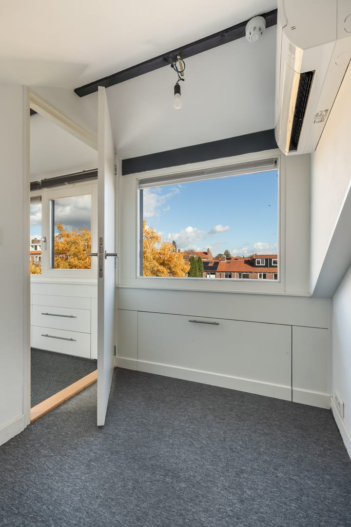 Foto 28 van Reaumurlaan 8