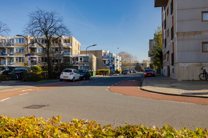 View photo 36 of P.C. Boutensstraat 238