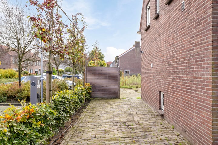 Bekijk foto 3 van Oranjestraat 69