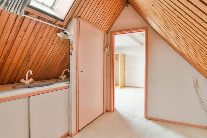 Foto 21 van Oosteinderweg 268