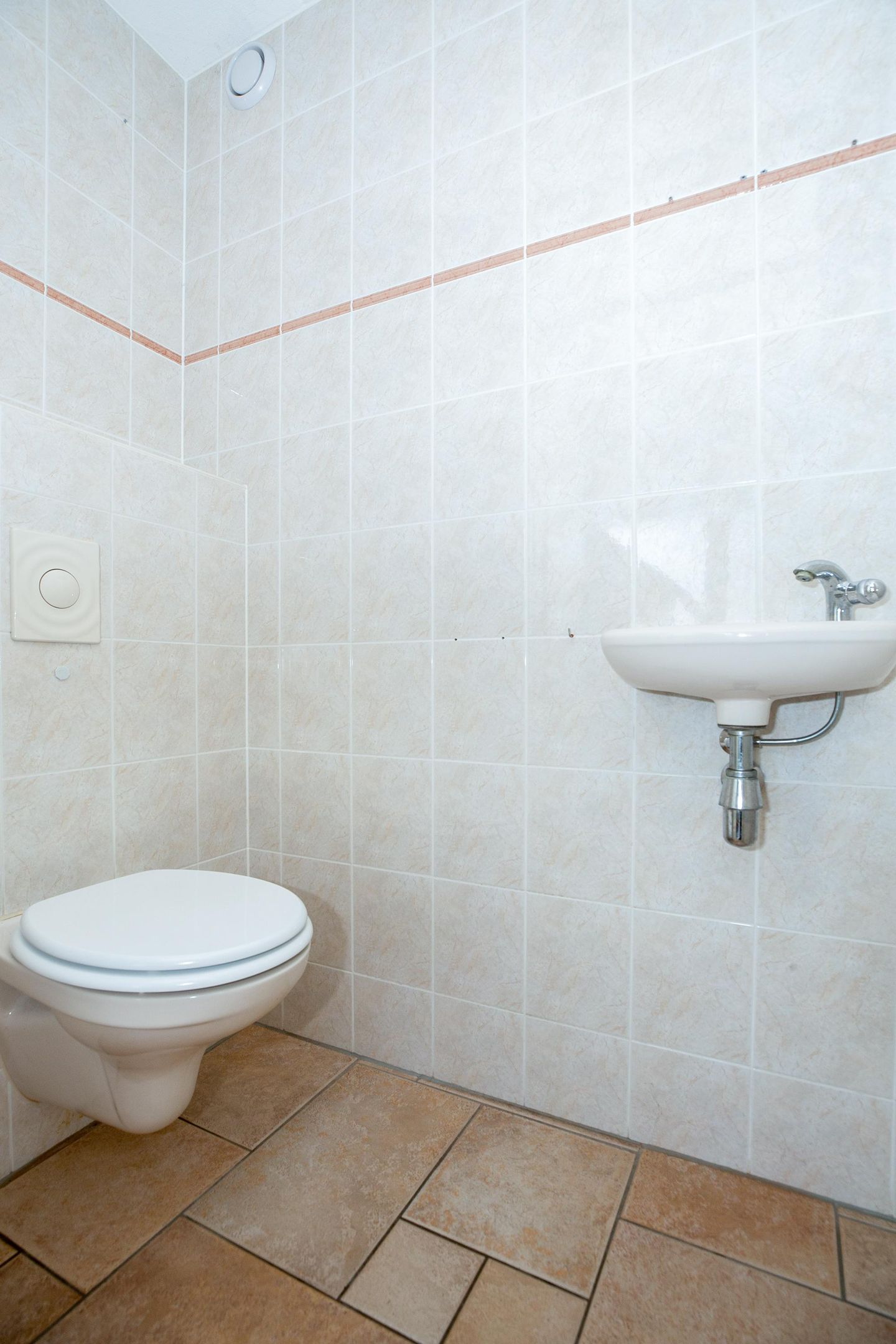 Photo 25 of Van der Dussenlaan 11