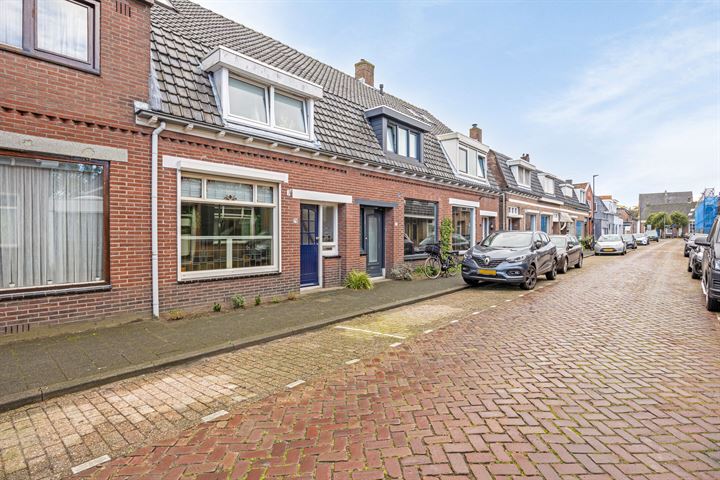 View photo 6 of Sint Vincentiusstraat 79