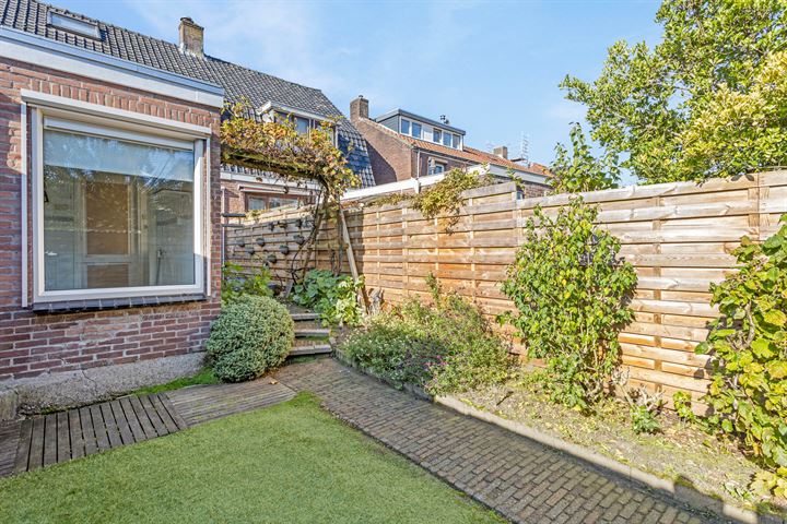 View photo 41 of Sint Vincentiusstraat 79