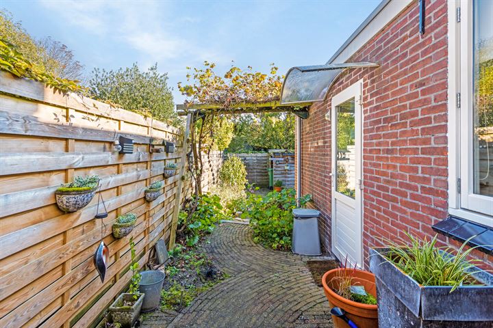 View photo 42 of Sint Vincentiusstraat 79