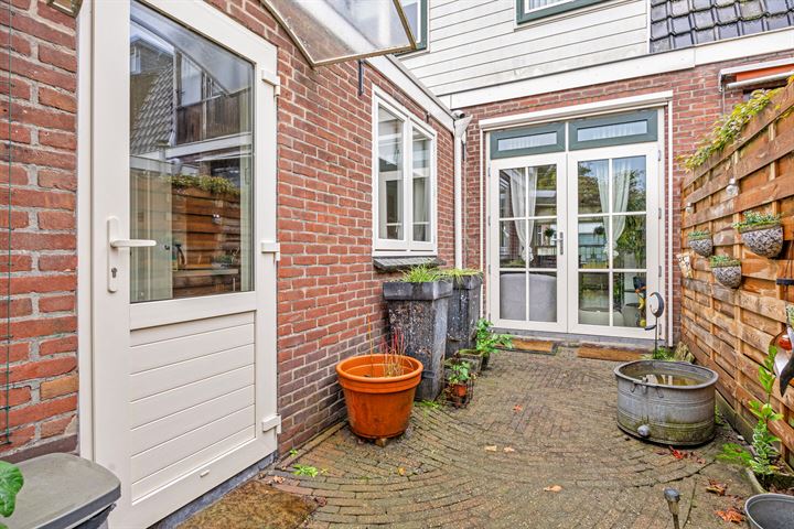 View photo 40 of Sint Vincentiusstraat 79