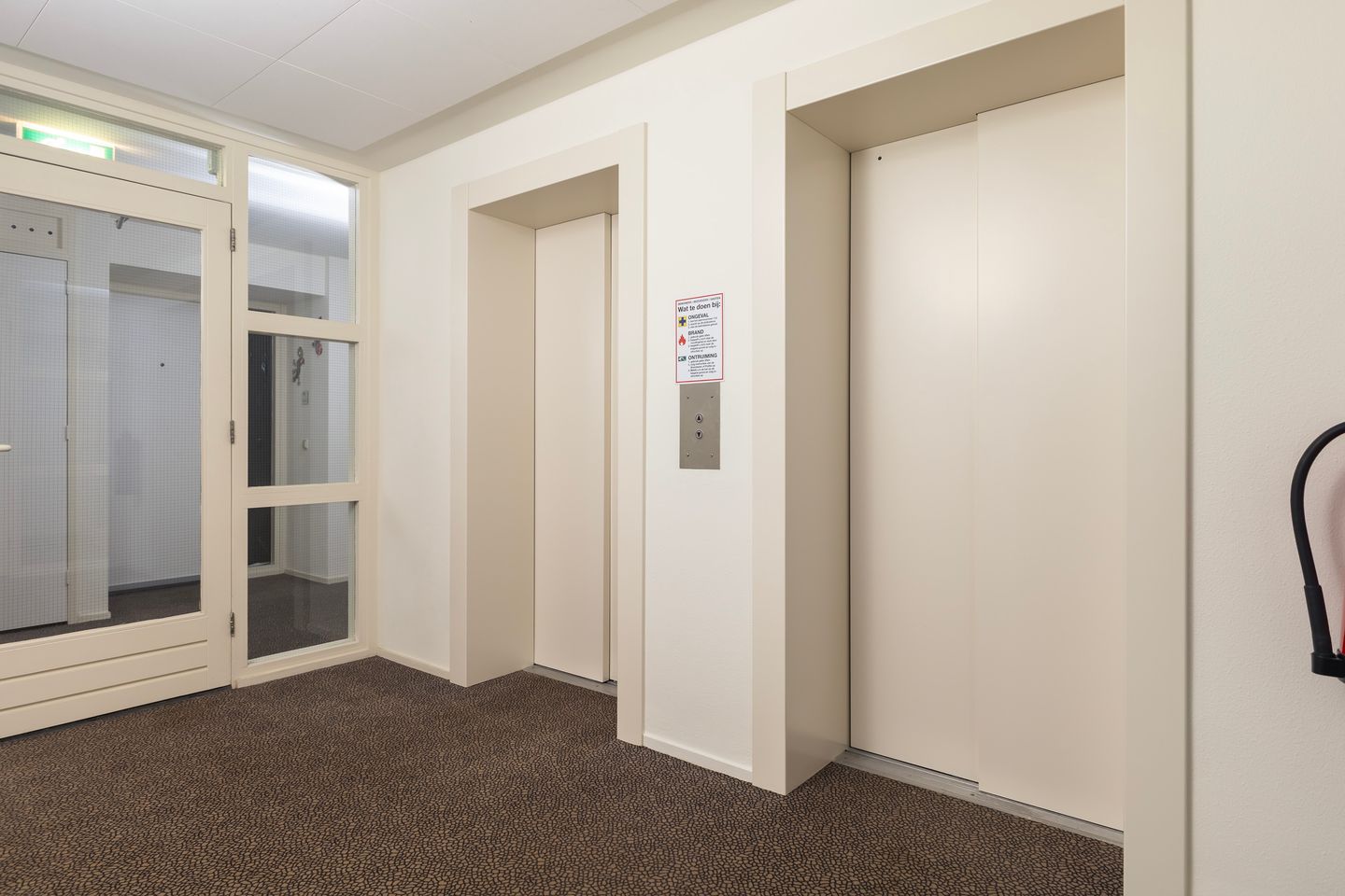 Foto 29 van Prins Clausplein 107