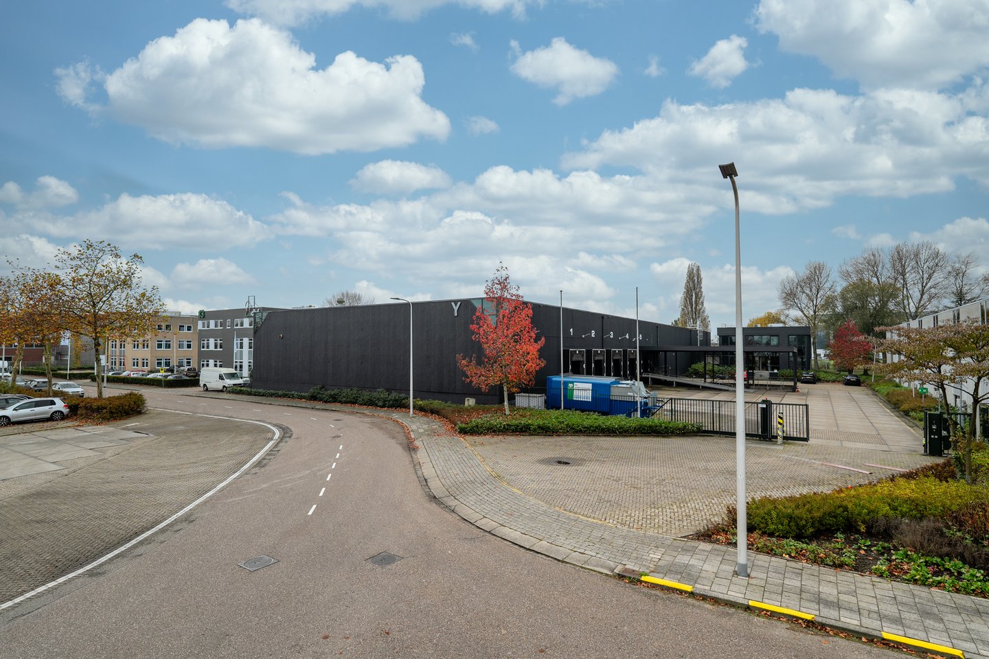 Bekijk foto 2 van Molenbaan 17