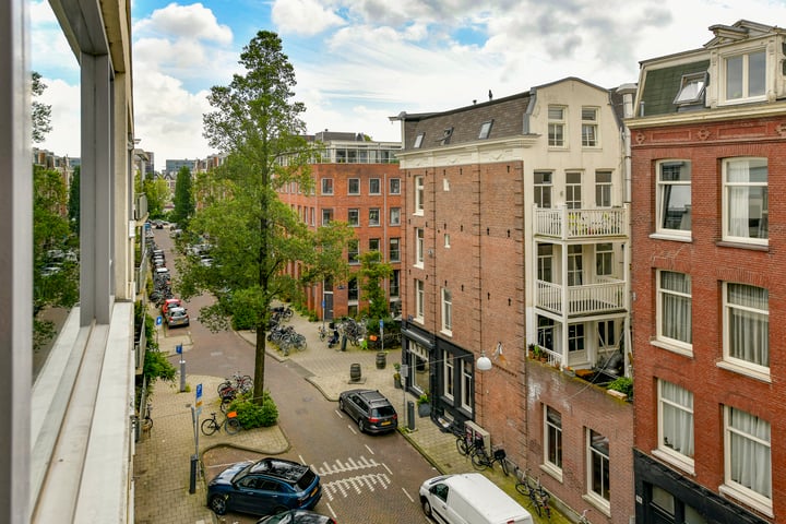 View photo 8 of Hemonystraat 36-F