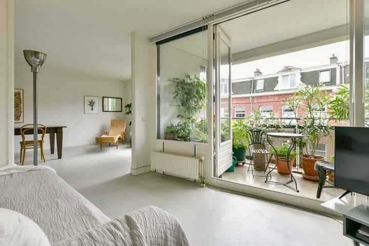 View photo 5 of Hemonystraat 36-F