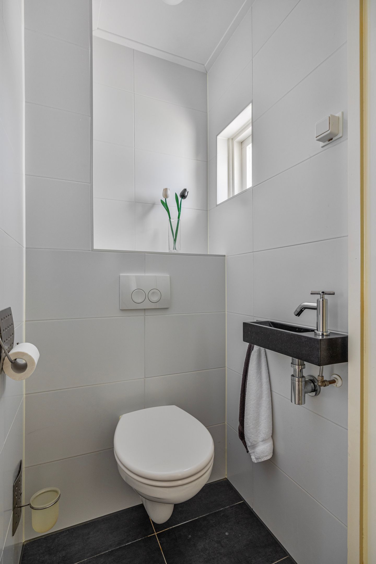 Photo 9 of Adriaan Brouwerstraat 9