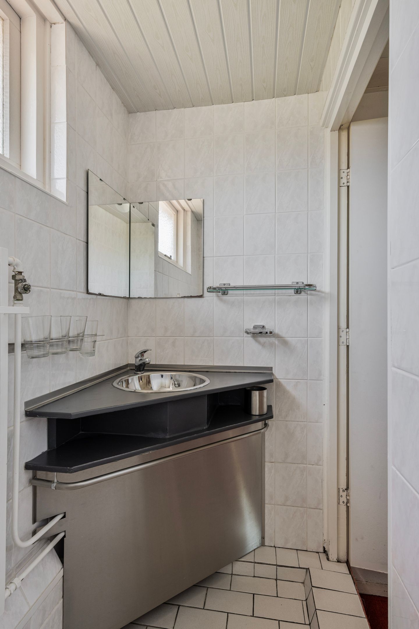 Photo 15 of Adriaan Brouwerstraat 9