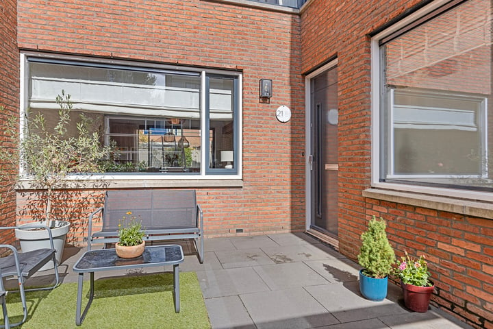 View photo 6 of Johann Knoopstraat 21