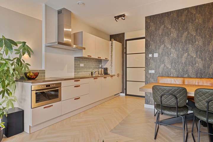 Foto 16 van Weegbree 95