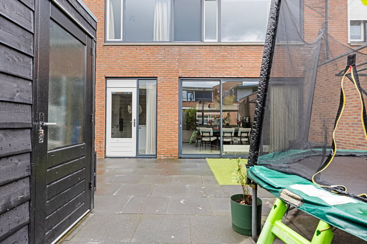 View photo 35 of Johann Knoopstraat 21