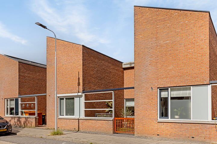 View photo 37 of Johann Knoopstraat 21