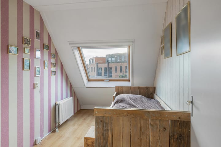 Foto 15 van Lien Gisolfland 49