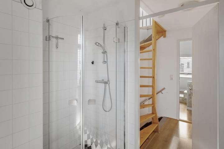 Foto 28 van Lien Gisolfland 49