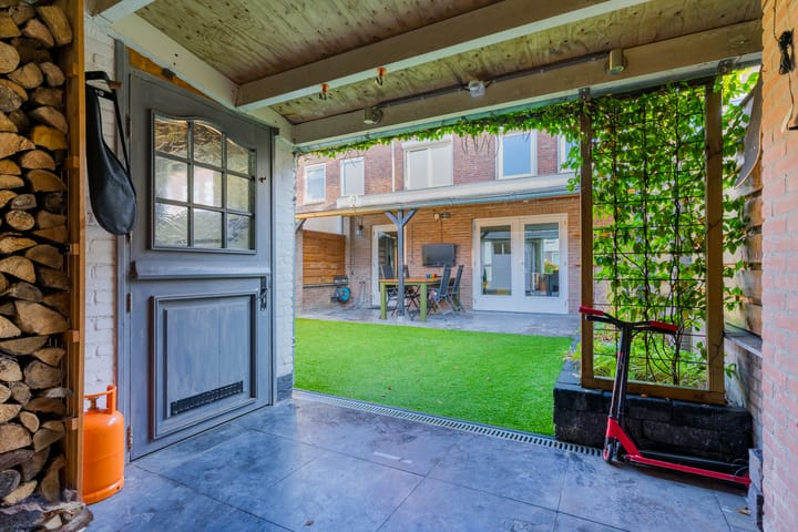 Photo 29 of Hert. Antoniestraat 5