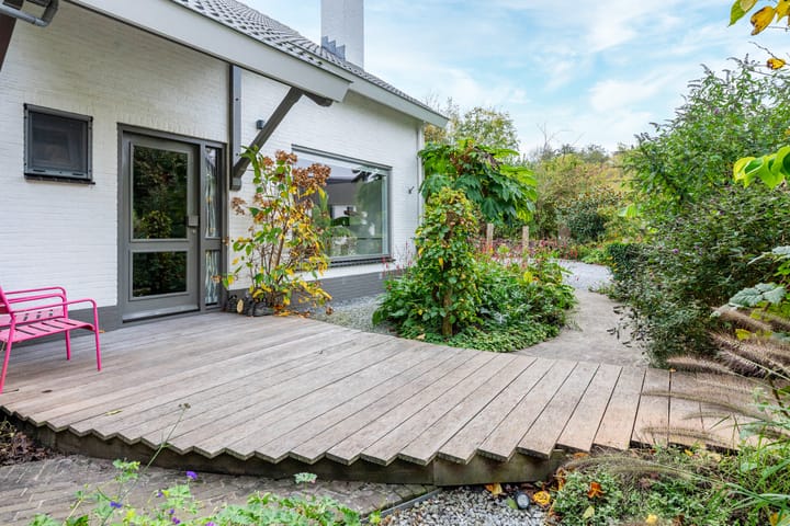 Foto 81 van Hoevenweg 10