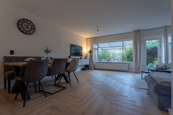 Foto 12 van Bilderdijkhof 16