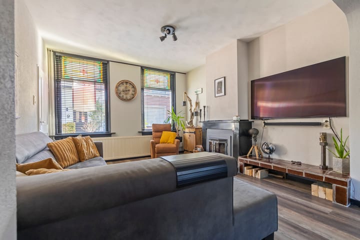 Foto 4 van Hofweerstraat 10