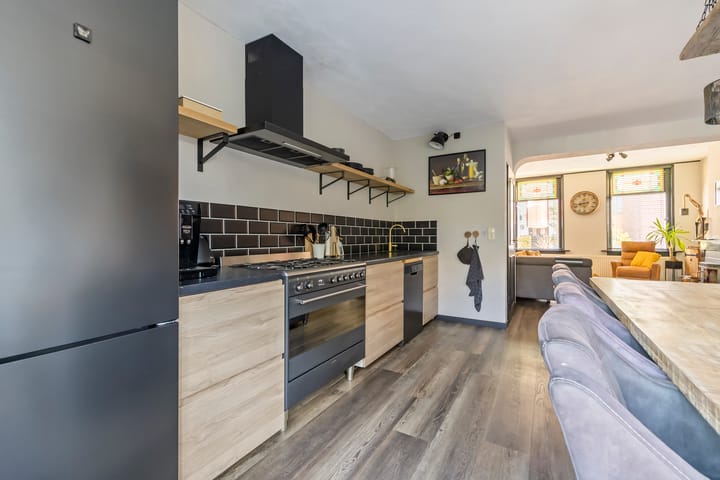 Foto 9 van Hofweerstraat 10