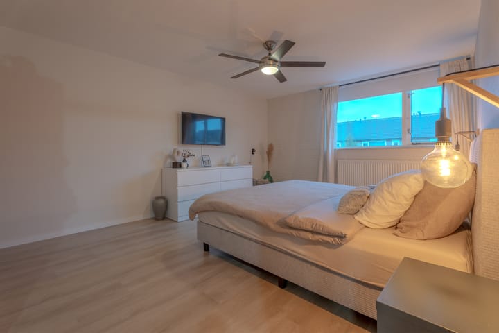 Foto 27 van Bilderdijkhof 16