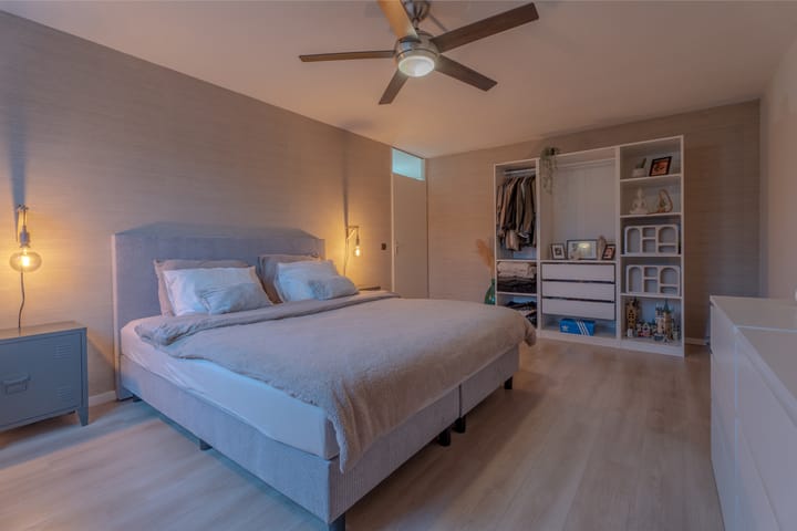 Foto 29 van Bilderdijkhof 16