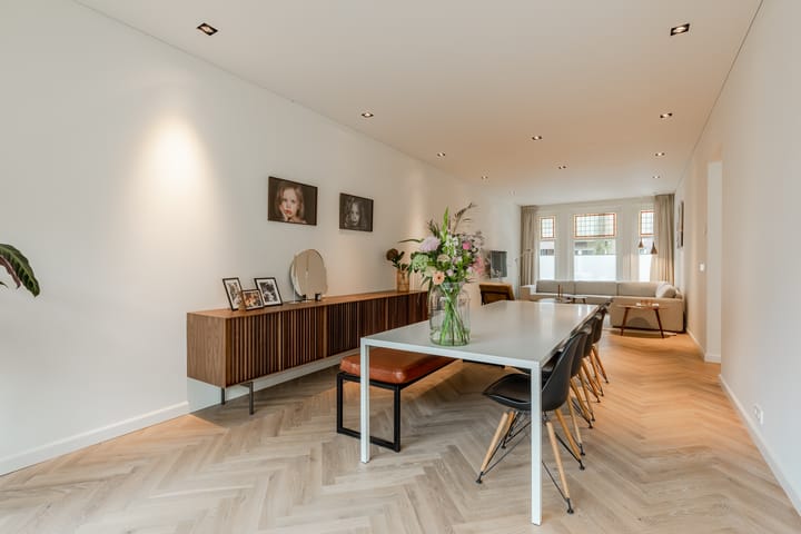 Photo 14 of Maarten Harpertszoon Trompstraat 31-H