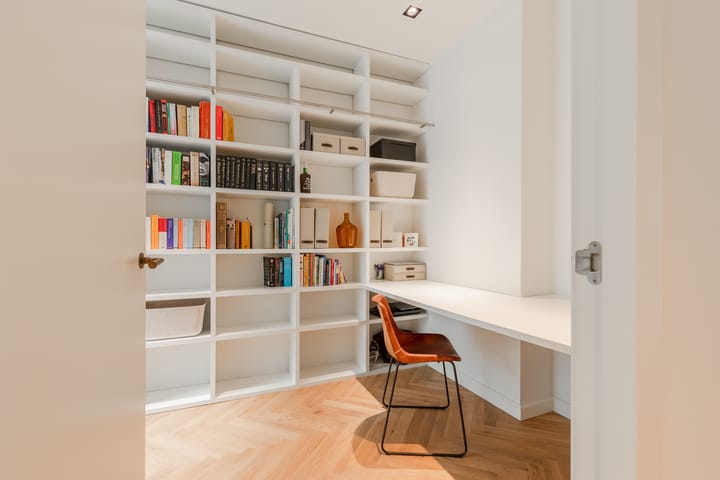 Photo 19 of Maarten Harpertszoon Trompstraat 31-H