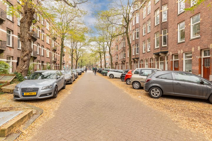 Photo 40 of Maarten Harpertszoon Trompstraat 31-H