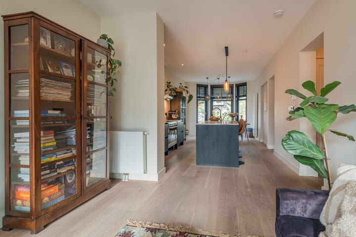 Foto 4 van Maarten Harpertszoon Trompstraat 29-2