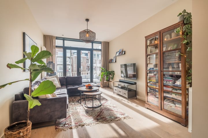 Foto 5 van Maarten Harpertszoon Trompstraat 29-2