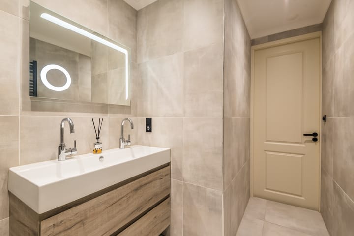 Foto 23 van Maarten Harpertszoon Trompstraat 29-2