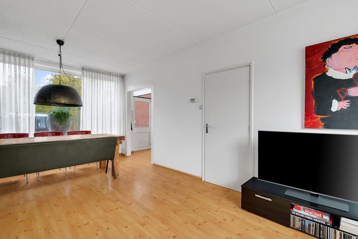 Foto 8 van van Alphenstraat 7