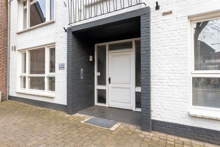 Bekijk foto 2 van Henseniusstraat 13-A