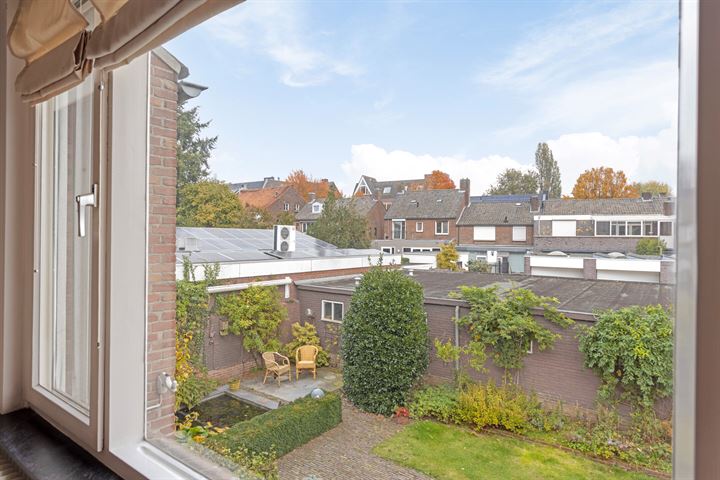 View photo 41 of Henseniusstraat 13-A